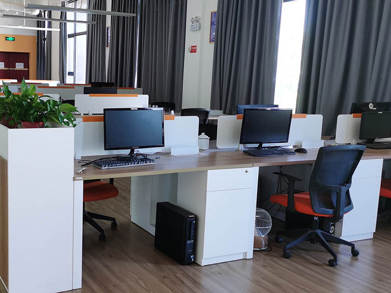 Modern and collaborative office space of the AGRO-GREENGO team, focusing on customer service and technical support.